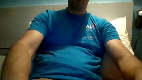 zeus online show from 10-14-25, 04:35