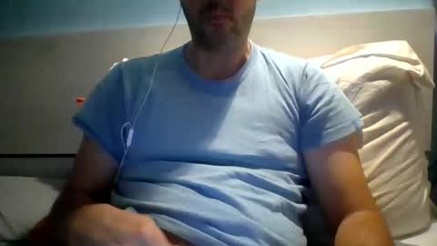 zeus online show from 10-24-25, 05:26