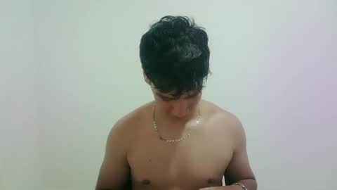 zeus_183 online show from 09-10-25, 10:54