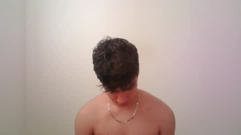 zeus_183 online show from 10-31-25, 02:40