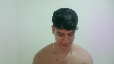 zeus_183 online show from 02-01-26, 06:23