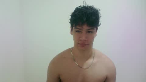 zeus_183 online show from 03-08-26, 07:45