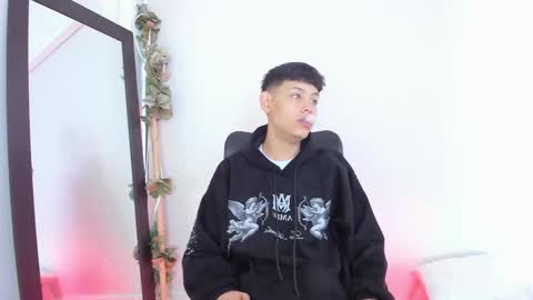 Snapshot of zeus_blaze chatting on 09-12-25, 11:54 zeus_blaze online show from 09-12-25, 11:54