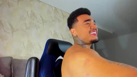 Snapshot of zeus_strong93 chatting on 09-11-25, 03:39 zeus strong online show from 09-11-25, 03:39