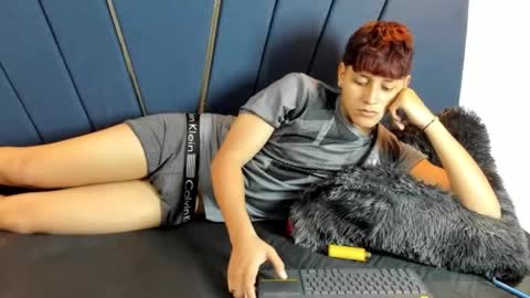 Snapshot of zeusapollofuck chatting on 09-12-25, 11:15 zeusapollofuck online show from 09-12-25, 11:15