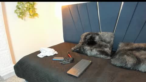 Snapshot of zeusapollofuck chatting on 09-14-25, 03:33 zeusapollofuck online show from 09-14-25, 03:33