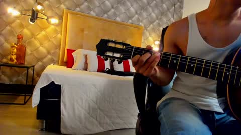 zeus online show from 01-11-25, 06:54