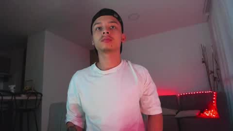 zeus online show from 03-08-25, 10:56