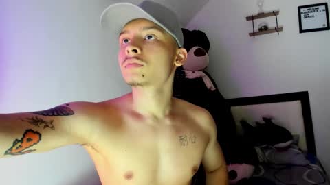 zeus online show from 11-07-25, 08:42