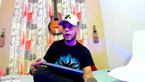 ZHAMIRA  ANDRES online show from 12-08-24, 03:53