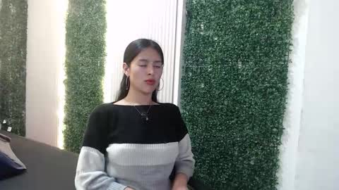 Snapshot of zhilakya chatting on 12-22-25, 06:27 Zhilakya online show from 12-22-25, 06:27