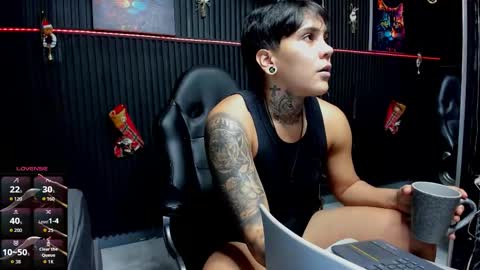 zhoestrong online show from 12-19-25, 11:23