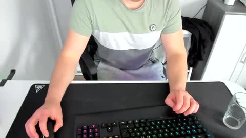 ziemlichflutschig online show from 03-12-25, 01:40