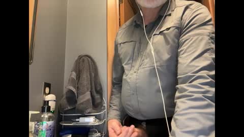 Snapshot of zinger283069 chatting on 02-25-25, 06:53 zinger283069 online show from 02-25-25, 06:53