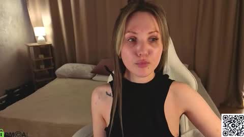 Zlata  Mon Tue Thu Fri Sun Sa GMT 3 0000pm - 0600pm  online show from 03-08-26, 10:08