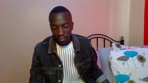 Snapshot of zlatann2012 chatting on 02-03-25, 08:13 Zlatann2012 online show from 02-03-25, 08:13