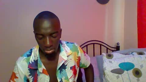 Snapshot of zlatann2012 chatting on 02-06-25, 11:10 Zlatann2012 online show from 02-06-25, 11:10
