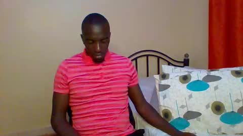 Snapshot of zlatann2012 chatting on 02-08-25, 06:33 Zlatann2012 online show from 02-08-25, 06:33