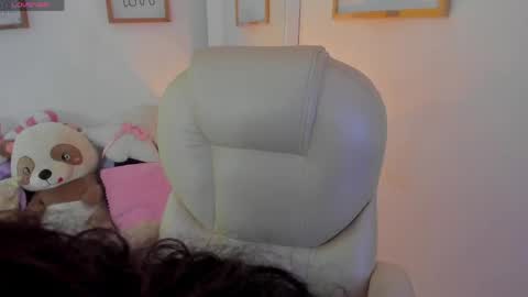 Zobe Love online show from 04-08-26, 06:08