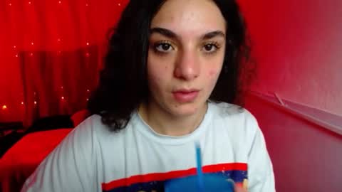 Snapshot of zoe_0111 chatting on 02-14-25, 09:21 zoe_0111 online show from 02-14-25, 09:21