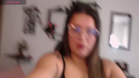 Snapshot of zoe_bj chatting on 12-15-25, 08:57 zoe_bj online show from 12-15-25, 08:57