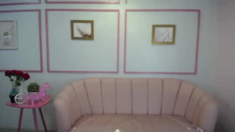 zoe_ch_ online show from 03-07-25, 09:48