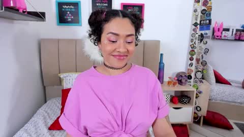 Zoe Gruber online show from 01-20-25, 02:22