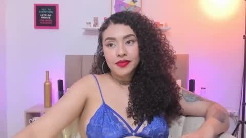 Zoe Gruber online show from 11-08-25, 12:33