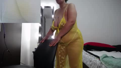 zoe hotxxx online show from 02-19-25, 04:00