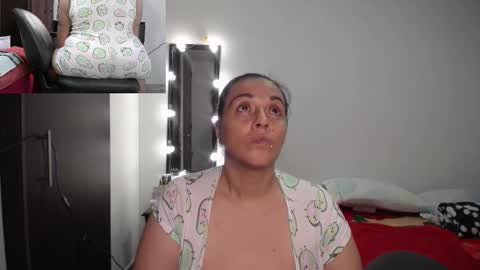 zoe hotxxx online show from 09-28-25, 11:54