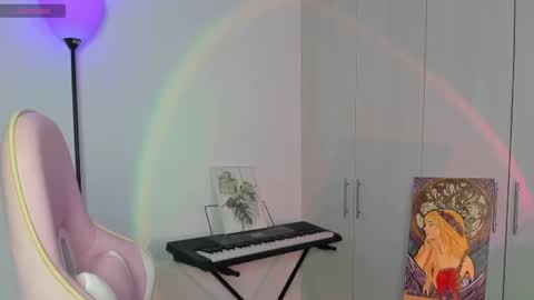 Snapshot of zoe_jhonson2 chatting on 09-10-25, 06:52 zoe online show from 09-10-25, 06:52