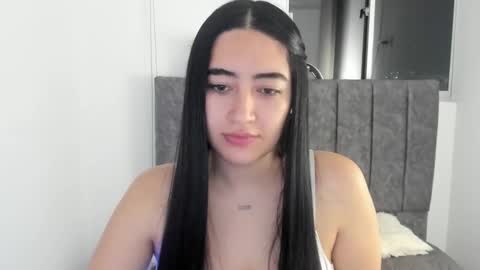 zoe_jones7 online show from 09-23-25, 03:42