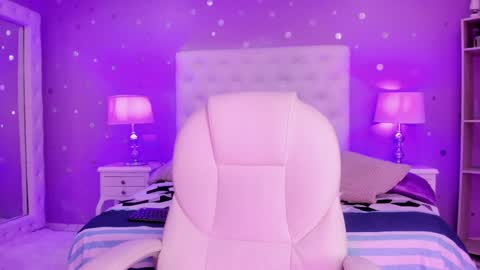 CAMILA online show from 01-25-25, 02:58