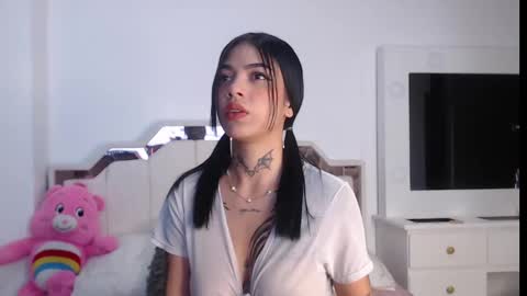 Snapshot of zoe_kravitx_ chatting on 10-22-25, 05:08 zoe_kravitx_ online show from 10-22-25, 05:08