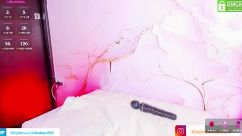 Snapshot of zoe_kravitz1 chatting on 10-15-25, 09:48 Marilin online show from 10-15-25, 09:48