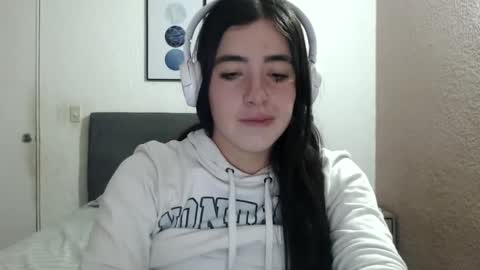 Zoe online show from 01-09-25, 03:47