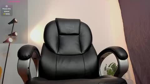 zoe_millerx online show from 03-11-25, 12:17