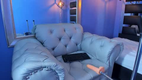 Snapshot of zoe_pss chatting on 09-23-25, 08:45 Zoe online show from 09-23-25, 08:45