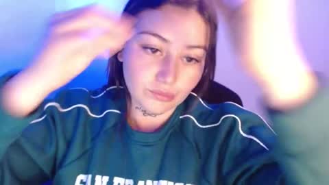 Snapshot of zoe_sexy69 chatting on 02-13-25, 11:15 ZOE online show from 02-13-25, 11:15