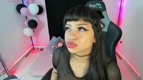 zoe_sullivan_ online show from 12-02-24, 10:07