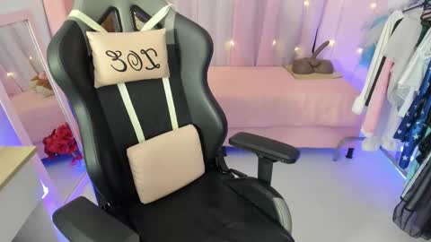 zoe_sullivan_ online show from 02-25-26, 08:57