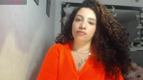 Snapshot of zoe_tai chatting on 11-24-25, 03:28 zoe tai online show from 11-24-25, 03:28