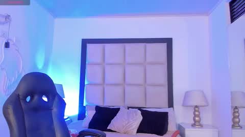 Zoecarrter online show from 02-03-26, 08:36