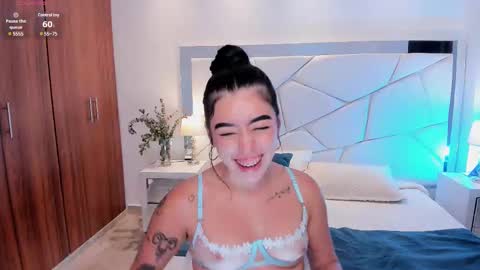 Snapshot of zoee_jackson chatting on 03-12-25, 11:22  zoee jackson online show from 03-12-25, 11:22