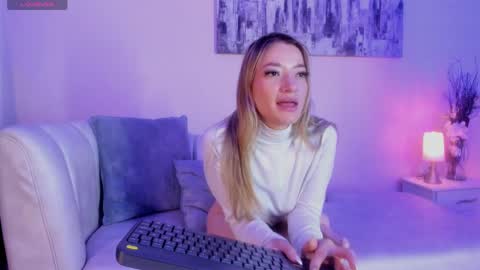 Snapshot of zoee_joness chatting on 03-01-25, 07:30 zoe online show from 03-01-25, 07:30
