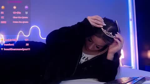 Snapshot of zoee_joness chatting on 03-10-25, 09:43 zoe online show from 03-10-25, 09:43