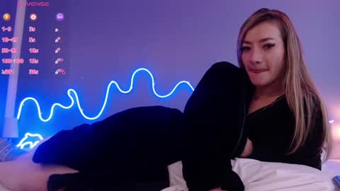 Snapshot of zoee_joness chatting on 03-11-25, 09:45 zoe online show from 03-11-25, 09:45