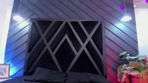 Zoe 3 online show from 02-17-26, 06:03