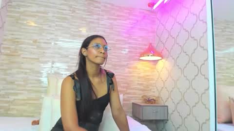 ZoeeSmitth online show from 09-29-25, 11:48