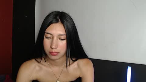 Laura  online show from 01-08-25, 06:31